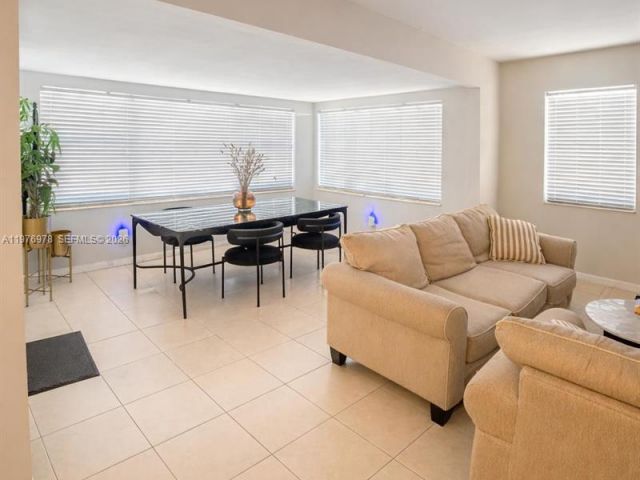 Home for rent at 30 NE 26th St N/A - photo 7451552