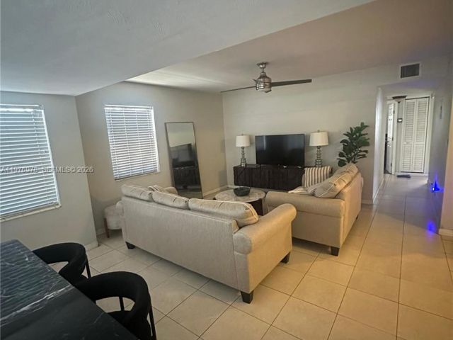 Home for rent at 30 NE 26th St N/A - photo 7451559