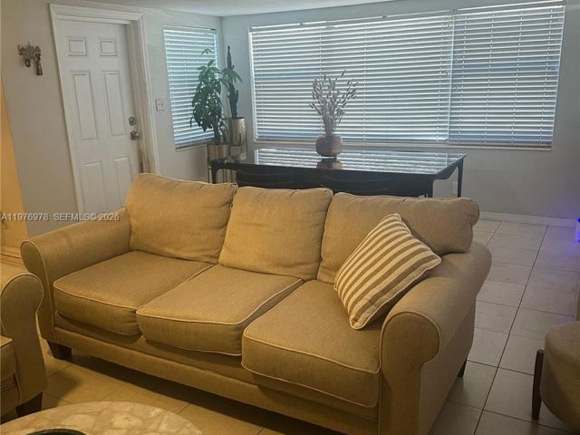 Home for rent at 30 NE 26th St N/A - photo 7451563