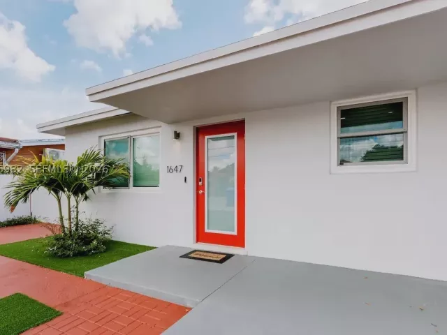 4-bedroom home for sale in Miami - 1647 NW 29th Ave - MondialRealty