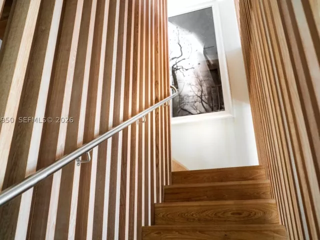 4-bedroom condo for rent in Miami Beach - 2901 E Collins Ave 1602 - MondialRealty