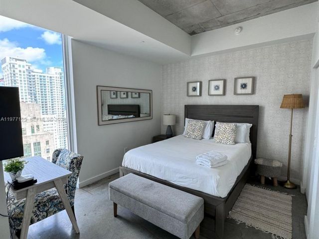 Apartment for sale  Unit #2406 - photo 7467820