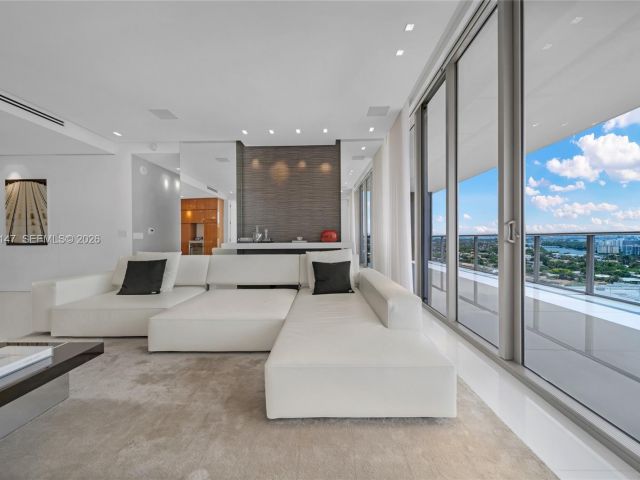 Apartment for rent  Unit #1405S - photo 7507604