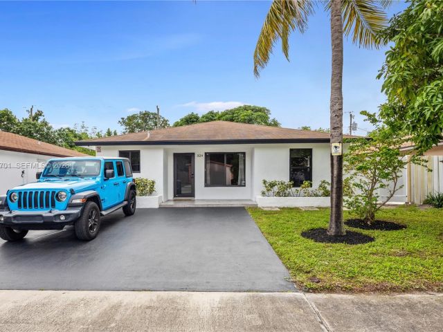 Home for sale at 324 Sterling Ave - photo 7521027