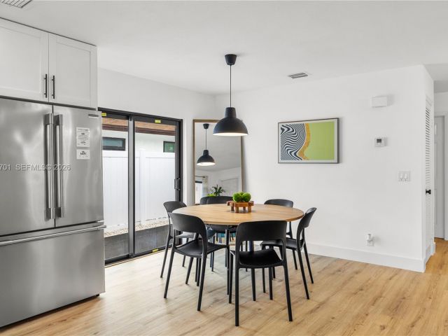 Home for sale at 324 Sterling Ave - photo 7521031