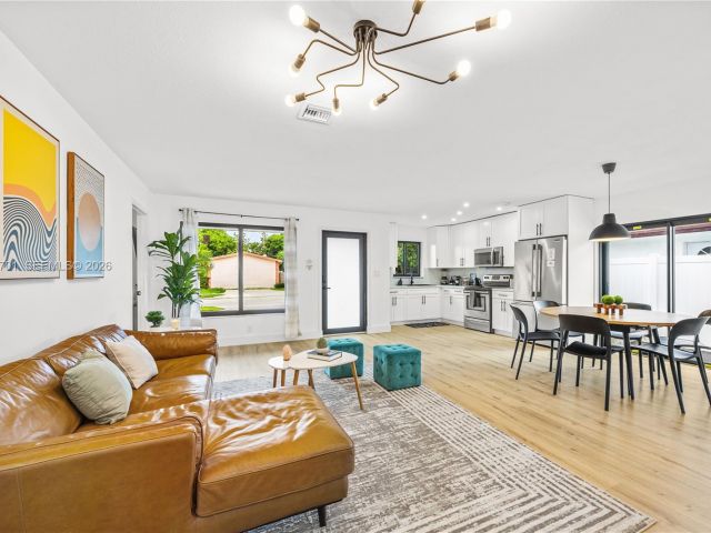 Home for sale at 324 Sterling Ave - photo 7521037