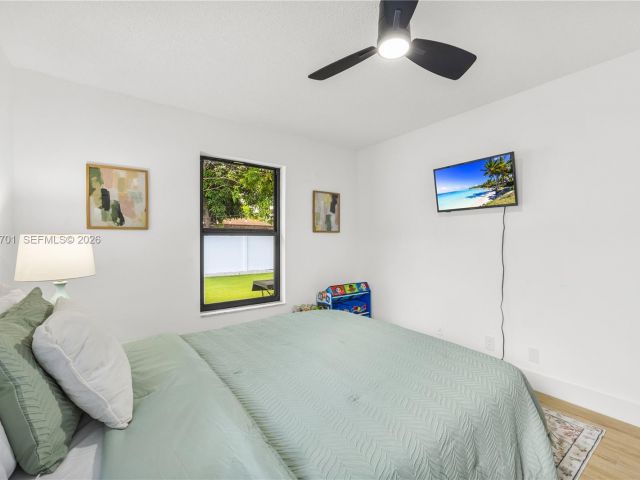 Home for sale at 324 Sterling Ave - photo 7521040