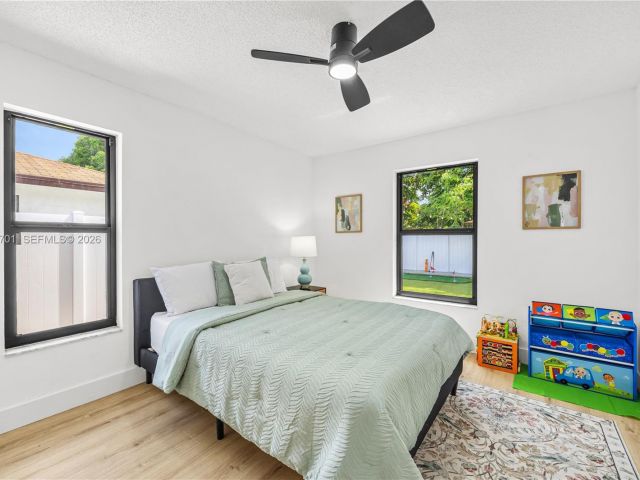 Home for sale at 324 Sterling Ave - photo 7521042