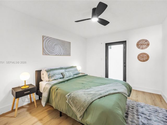 Home for sale at 324 Sterling Ave - photo 7521044