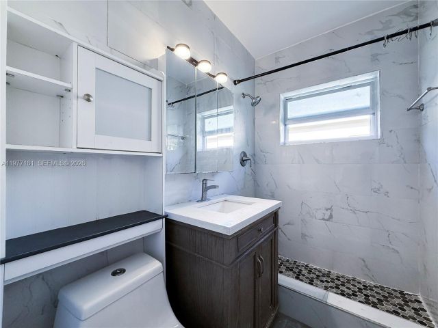 Home for rent at 1141 NE 154th Ter - photo 7481169