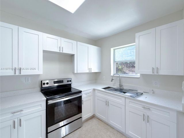 Home for rent at 1141 NE 154th Ter - photo 7481173