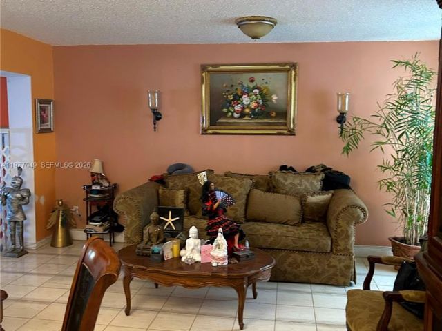 Home for sale at 11219 SW 33 RD Circle PL 11219 SW 33 RD Cir Pl - photo 7465101