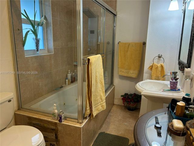 Home for sale at 11219 SW 33 RD Circle PL 11219 SW 33 RD Cir Pl - photo 7465106