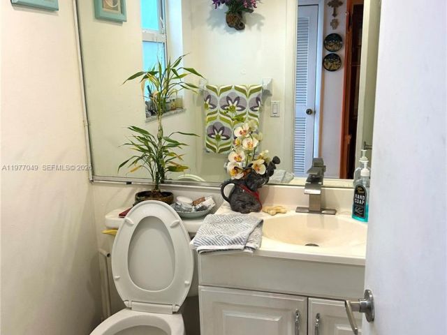 Home for sale at 11219 SW 33 RD Circle PL 11219 SW 33 RD Cir Pl - photo 7465107