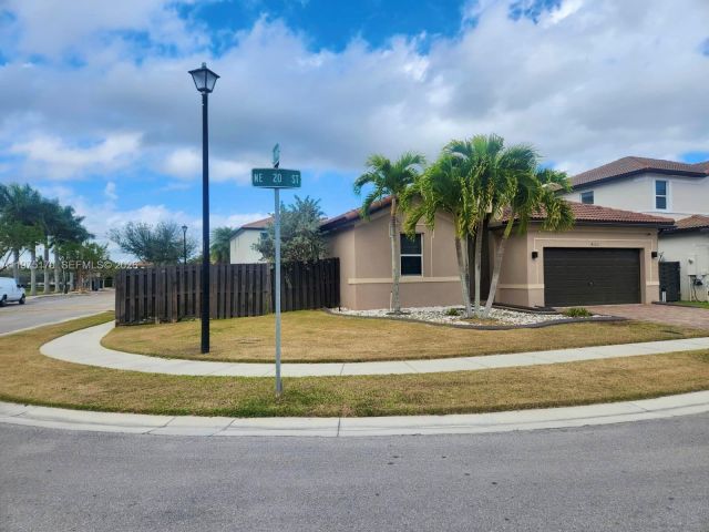 Home for sale at 4103 NE 20th St - photo 7459442