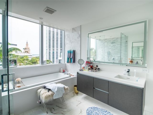 Apartment for sale  Unit #811 - photo 7523151