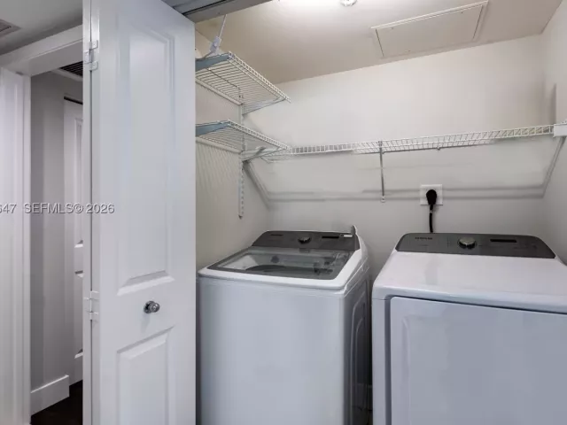2-bedroom condo for sale in Fort Lauderdale - 610 W Las Olas Blvd 2014N - MondialRealty