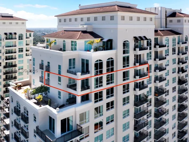 2-bedroom condo for sale in Fort Lauderdale - 610 W Las Olas Blvd 2014N - MondialRealty