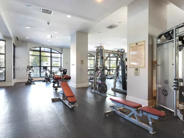 2-bedroom condo for sale in Fort Lauderdale - 610 W Las Olas Blvd 2014N - MondialRealty