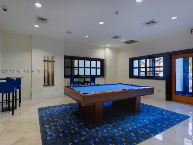 2-bedroom condo for sale in Fort Lauderdale - 610 W Las Olas Blvd 2014N - MondialRealty