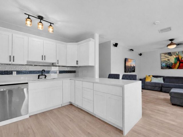 Home for sale at 1300 NW 7th Ave - photo 7481763