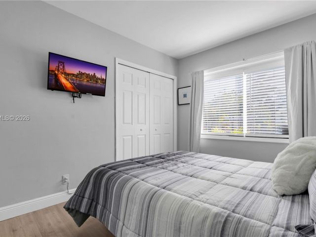 Home for sale at 1300 NW 7th Ave - photo 7481767