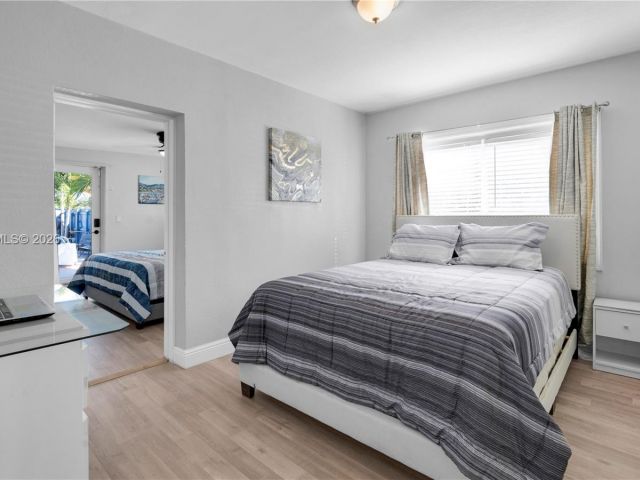 Home for sale at 1300 NW 7th Ave - photo 7481772