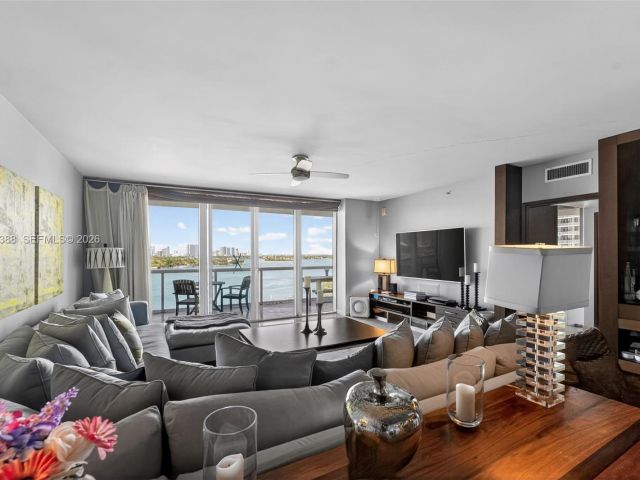 Apartment for rent  Unit #1202 - photo 7508834