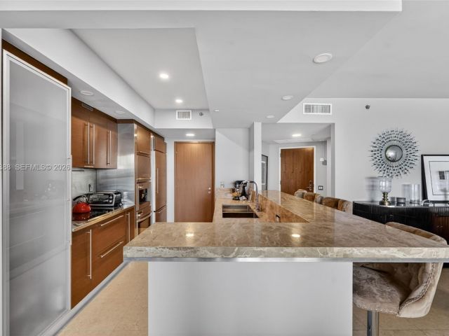 Apartment for rent  Unit #1202 - photo 7508838