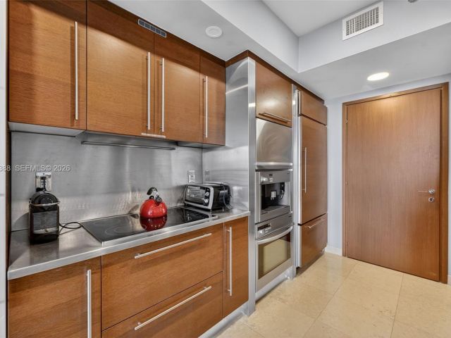 Apartment for rent  Unit #1202 - photo 7508839