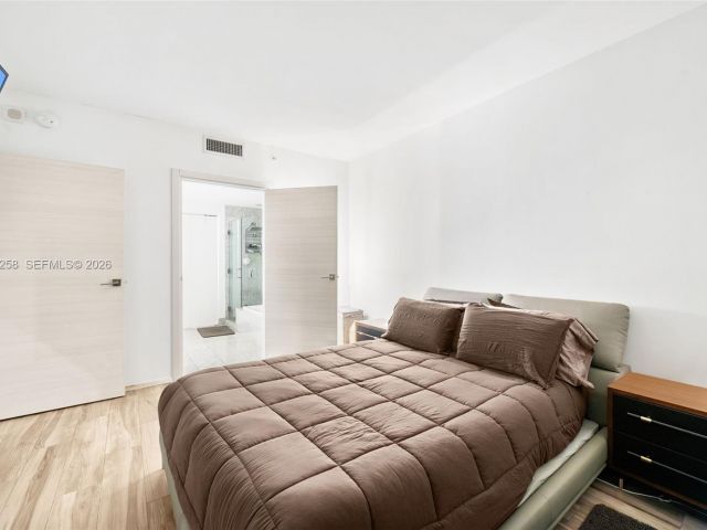 Apartment for sale  Unit #2705 - photo 7452608