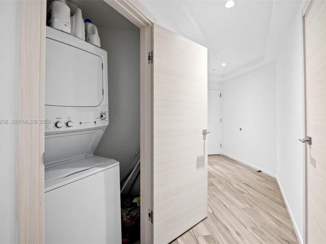 Apartment for sale  Unit #2705 - photo 7452615