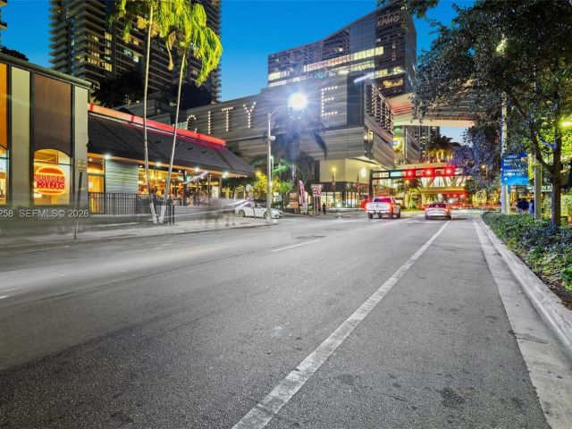 Apartment for sale  Unit #2705 - photo 7452618