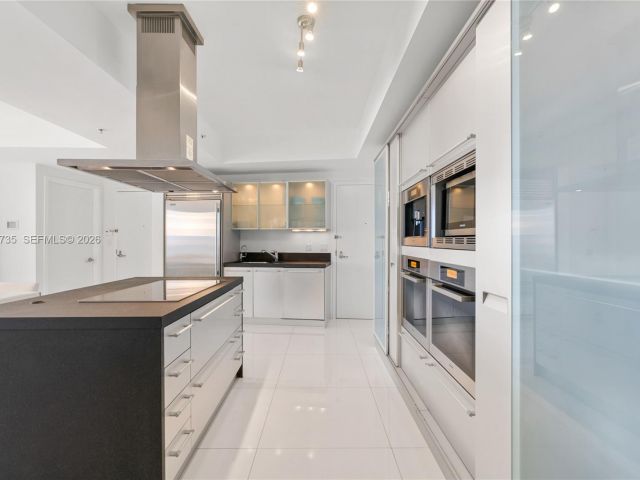 Apartment for sale  Unit #1804 - photo 7496594