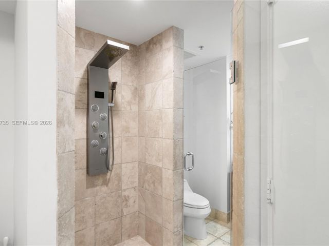 Apartment for sale  Unit #1804 - photo 7496607