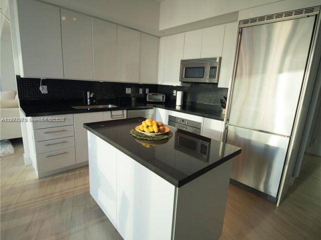 Apartment for rent  Unit #1801 - photo 7486791