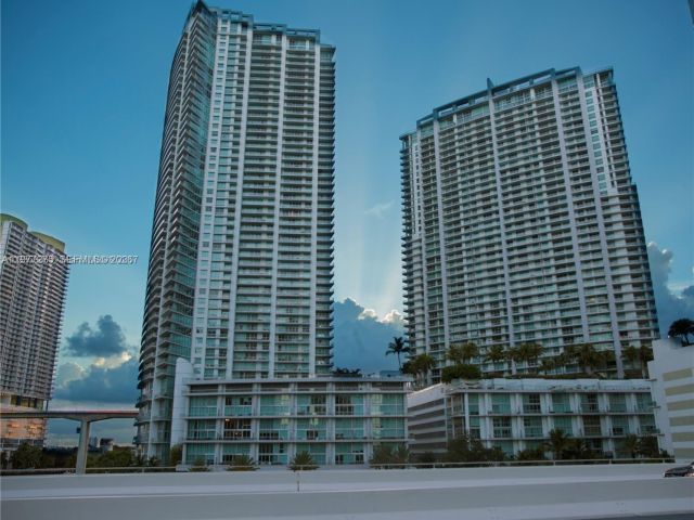 Apartment for rent  Unit #1801 - photo 7486805