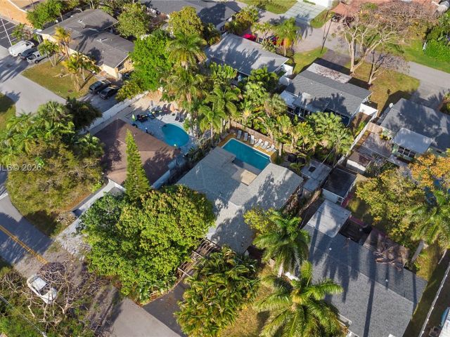 Home for sale at 3024 NE 2nd Ter - photo 7451414