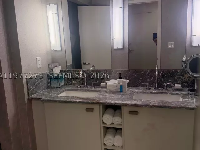 condo for sale in Fort Lauderdale - 551 N Fort Lauderdale Beach Blvd R1810 - MondialRealty