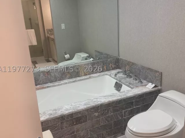 condo for sale in Fort Lauderdale - 551 N Fort Lauderdale Beach Blvd R1810 - MondialRealty
