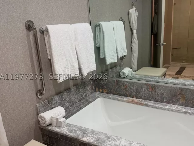 condo for sale in Fort Lauderdale - 551 N Fort Lauderdale Beach Blvd R1810 - MondialRealty