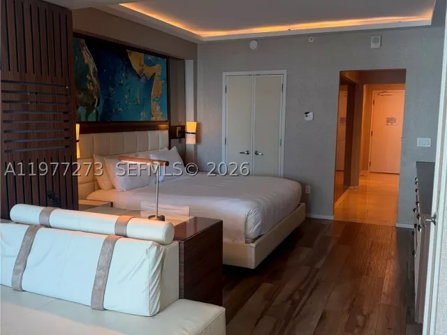 condo for sale in Fort Lauderdale - 551 N Fort Lauderdale Beach Blvd R1810 - MondialRealty