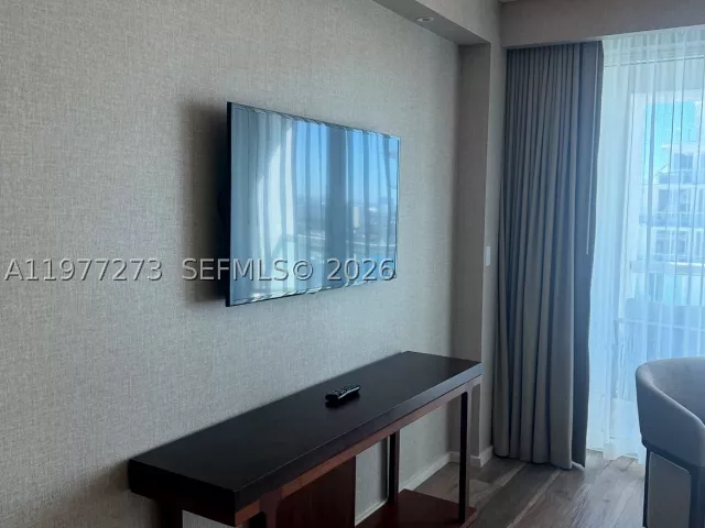 condo for sale in Fort Lauderdale - 551 N Fort Lauderdale Beach Blvd R1810 - MondialRealty