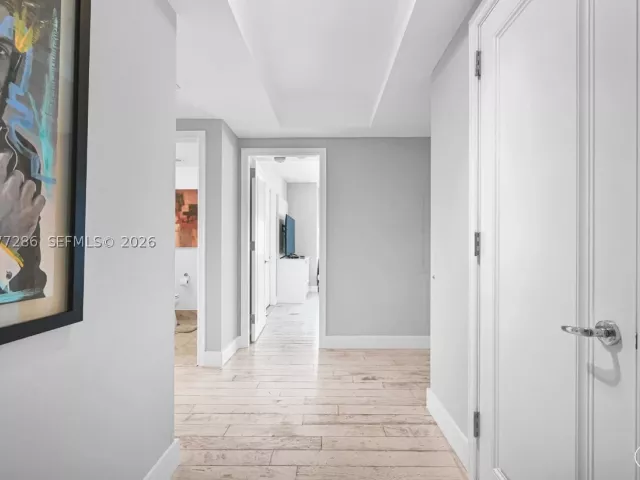2-bedroom condo for sale in Miami - 1435 Brickell Ave 3401 - MondialRealty