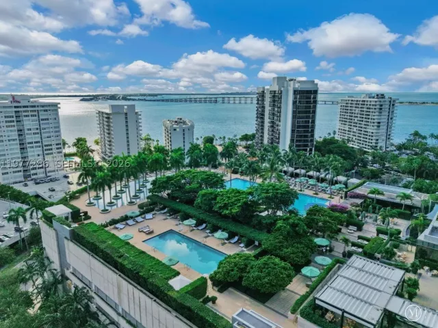 2-bedroom condo for sale in Miami - 1435 Brickell Ave 3401 - MondialRealty