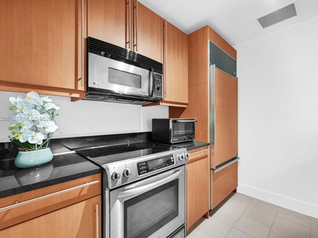 Apartment for sale  Unit #3401 - photo 7510441