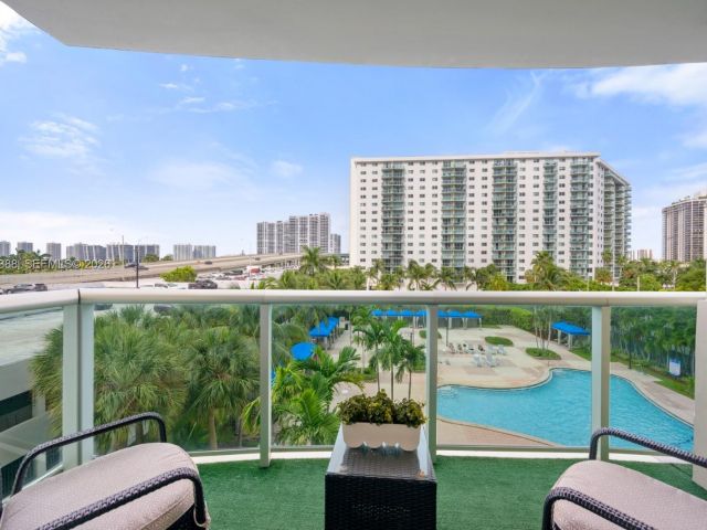 Apartment for rent  Unit #402 - photo 7492016