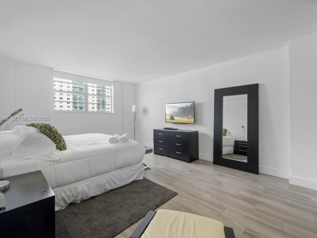 Apartment for rent  Unit #402 - photo 7492040