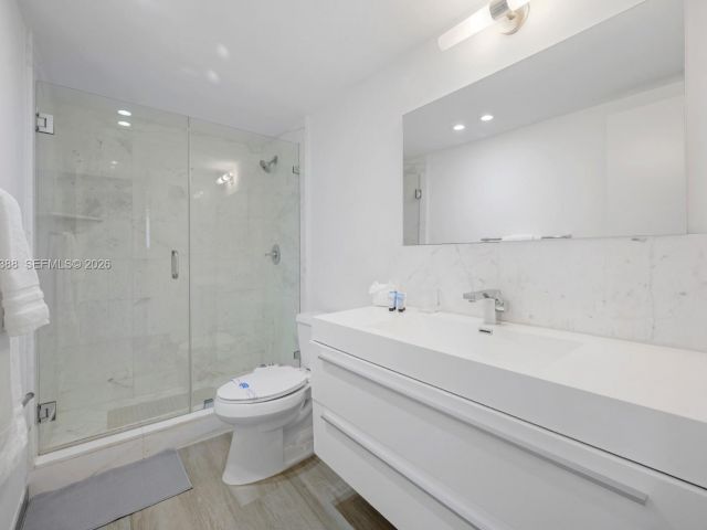 Apartment for rent  Unit #402 - photo 7492044