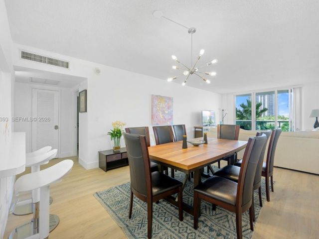 Apartment for rent  Unit #422 - photo 7491959